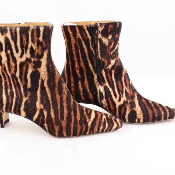 STAUD Shoes - STAUD Wallys Tiger Print Calf Hair Ankle Boots size 39~NWT